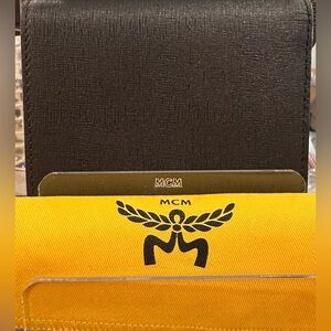 MCM Black Saffiano Leather Bifold Snap Compact Wallet Silver Hdwr w/Dust Bag NEW